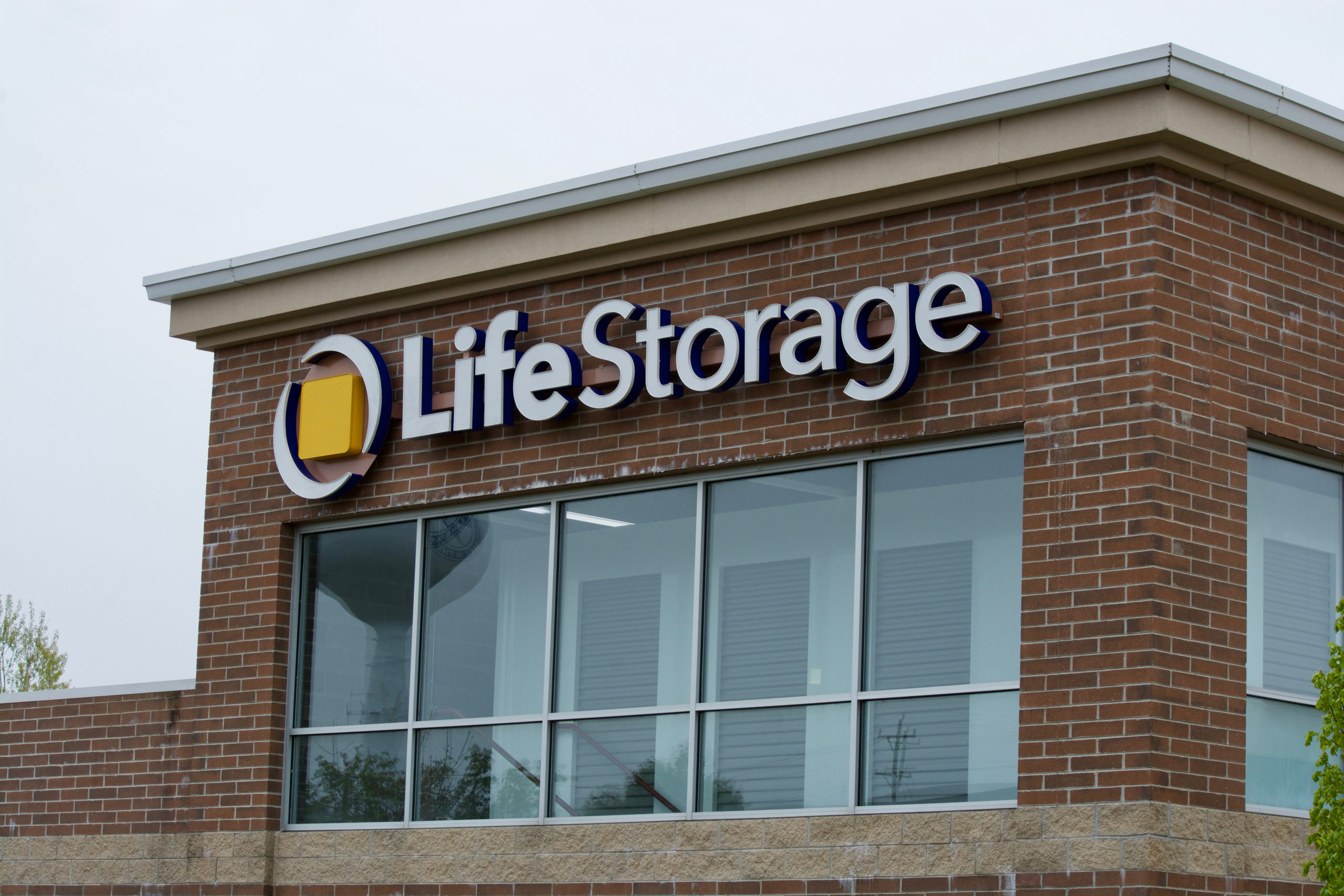 Algonquin,,Illinois,/,Usa,-,June,11,,2019:,Life,Storage